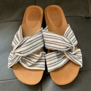 Twist-Knot Slide Sandals